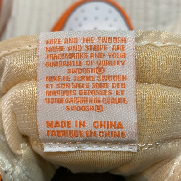 Nike Air Jordan 1 Retro High OG Starfish (Women's) DO9369-101 Classic - Picture 8 of 13